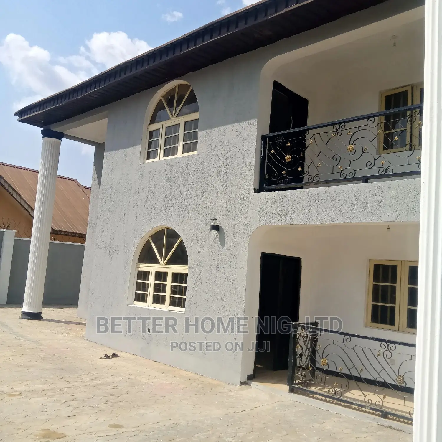 Furnished 3bdrm Apartment in Ireakari Estate, Oluyole for rent in Oluyole