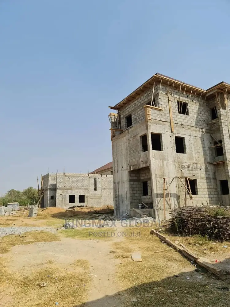5bdrm Duplex in Jabi for sale in Jabi