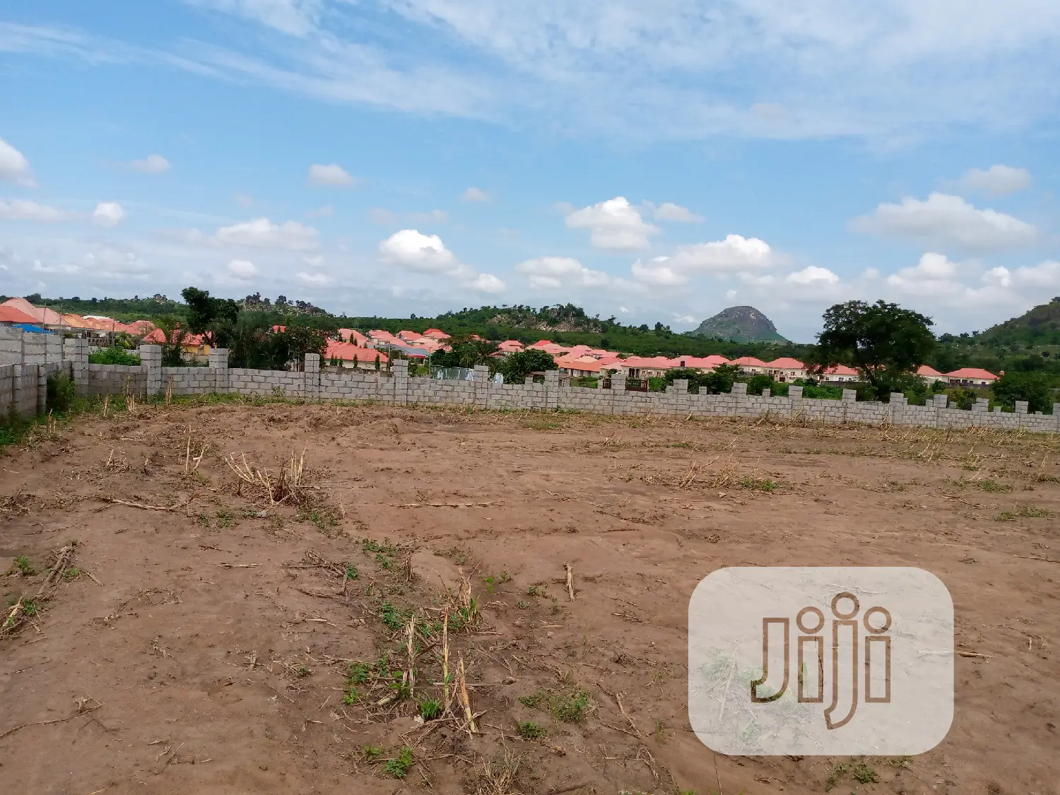 500sqm 4 B/Bungalow Penthouse + 2 Room B.Q Estate Plot. in Sabon Lugbe