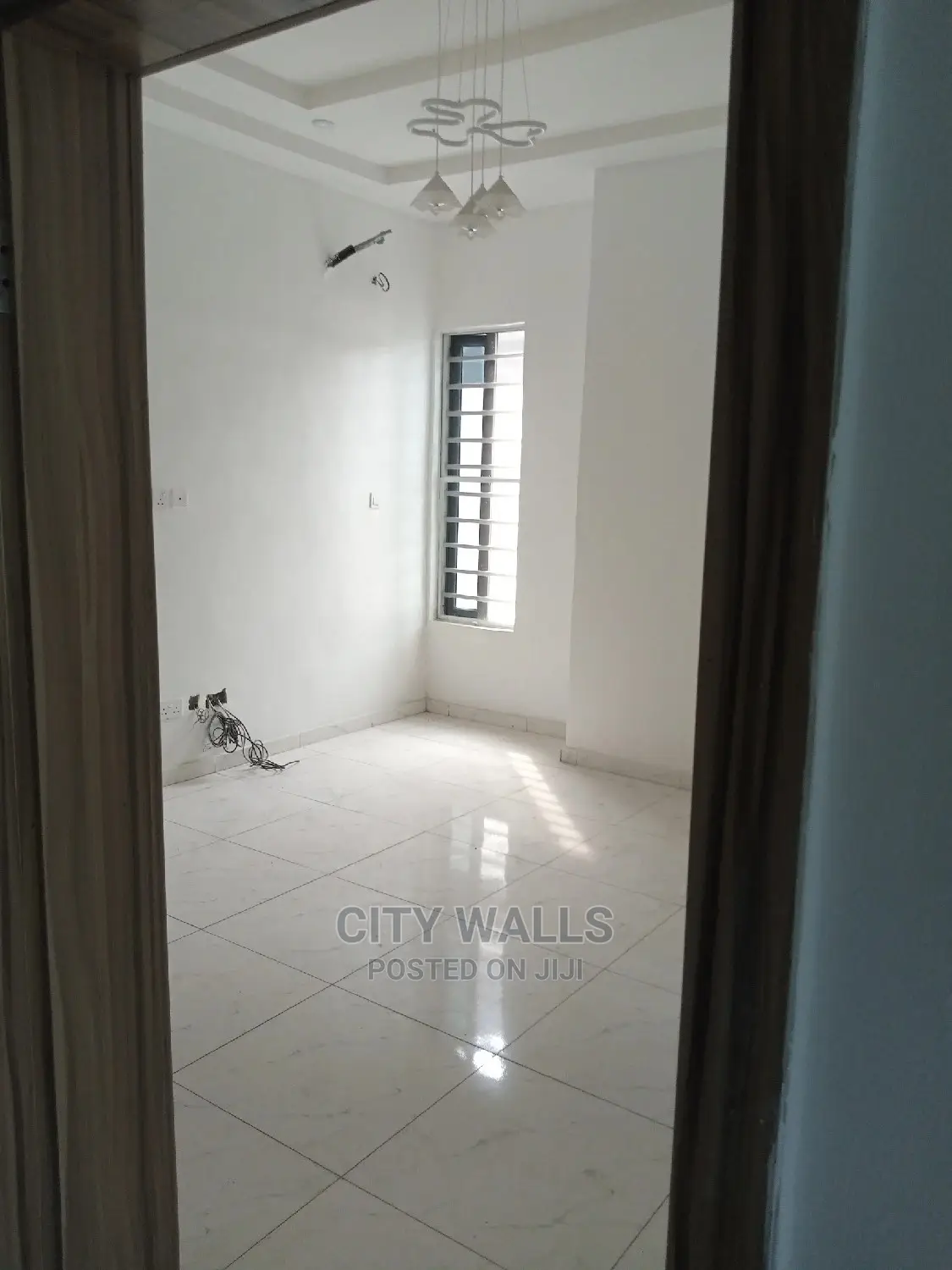4bdrm Duplex in Chevron for rent in Chevron