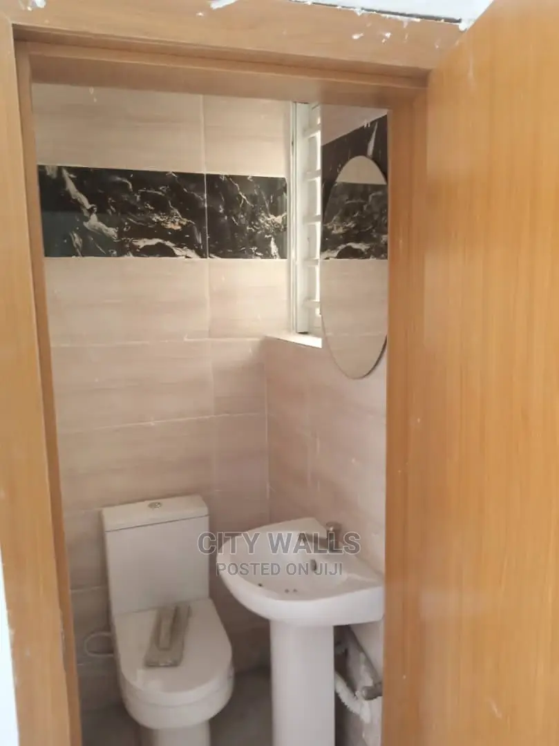 4bdrm Duplex in Ikota Gra for rent in Ikota