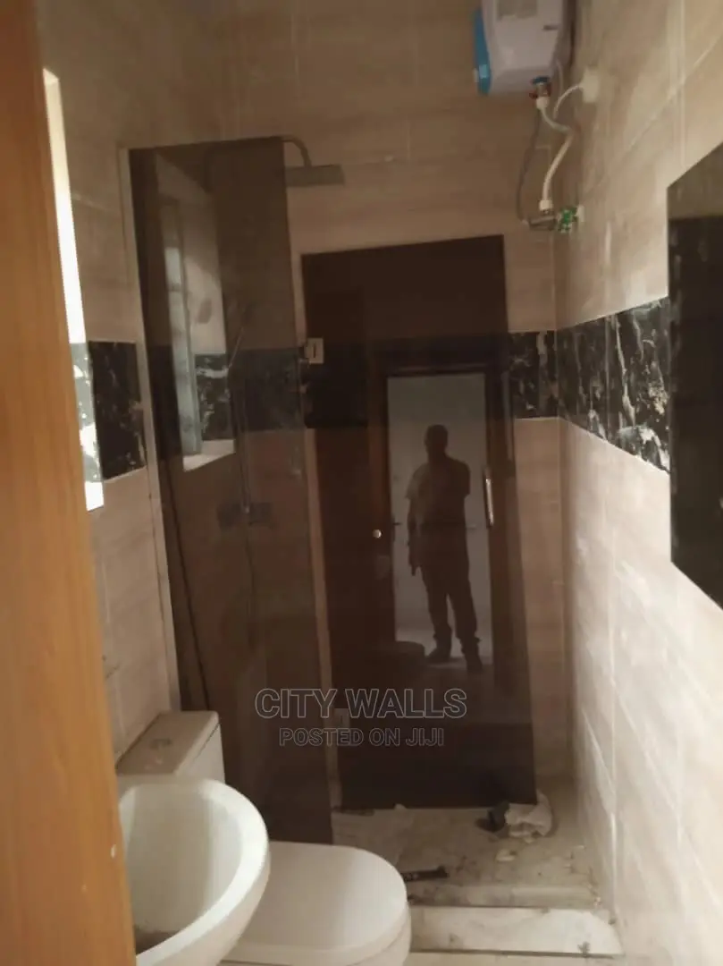4bdrm Duplex in Ikota Gra for rent in Ikota
