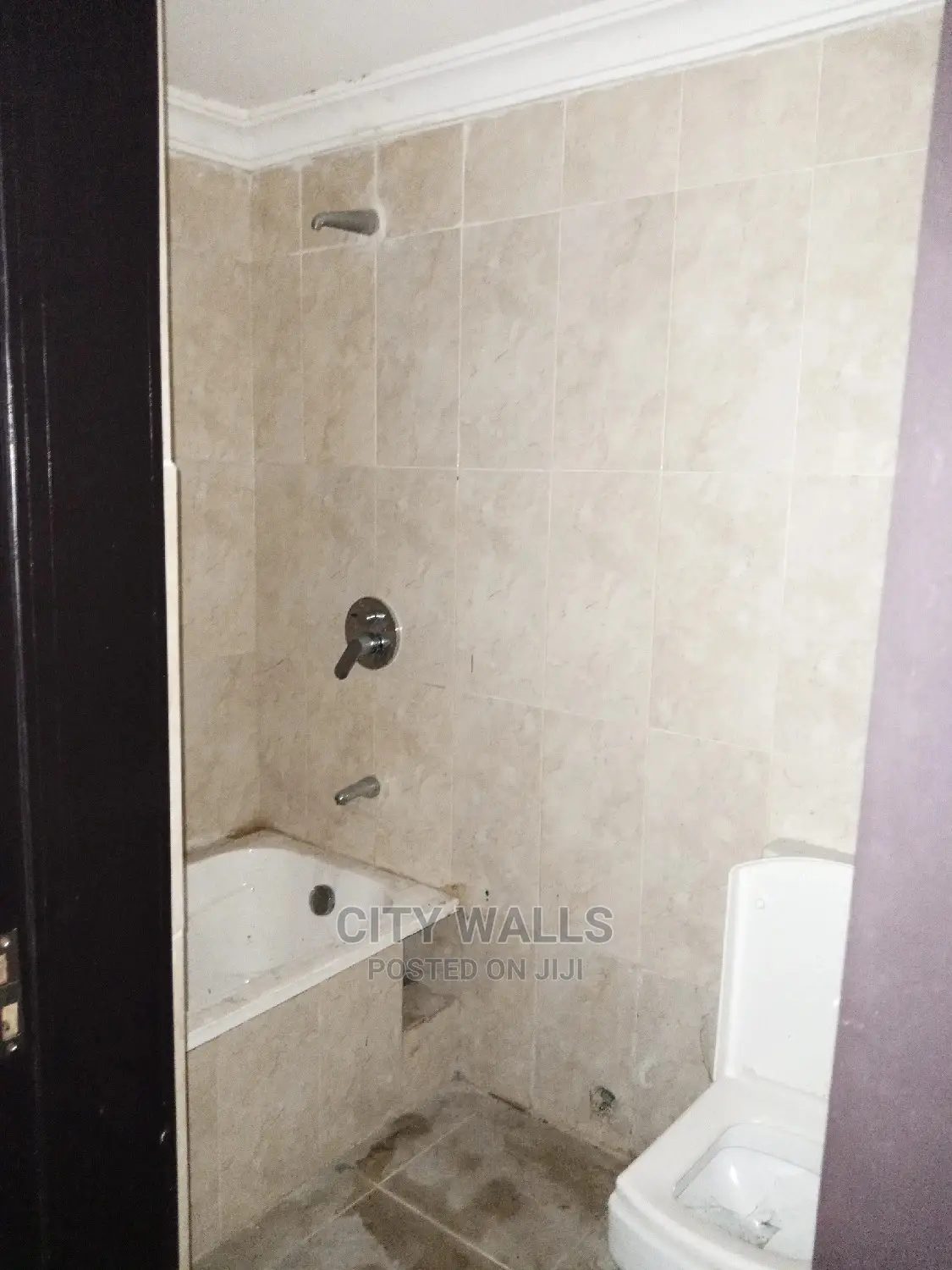 5bedroom Terrace in Osapa london
