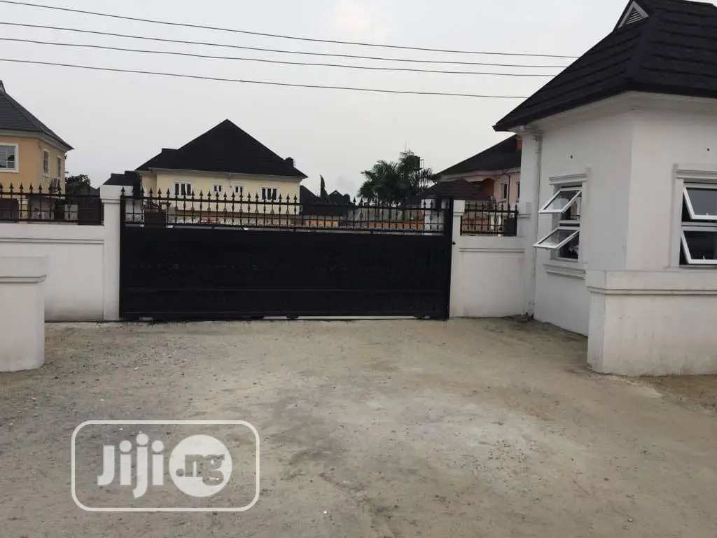 4bdrm Duplex in Doxa Estate, Port-Harcourt for sale in Port-Harcourt