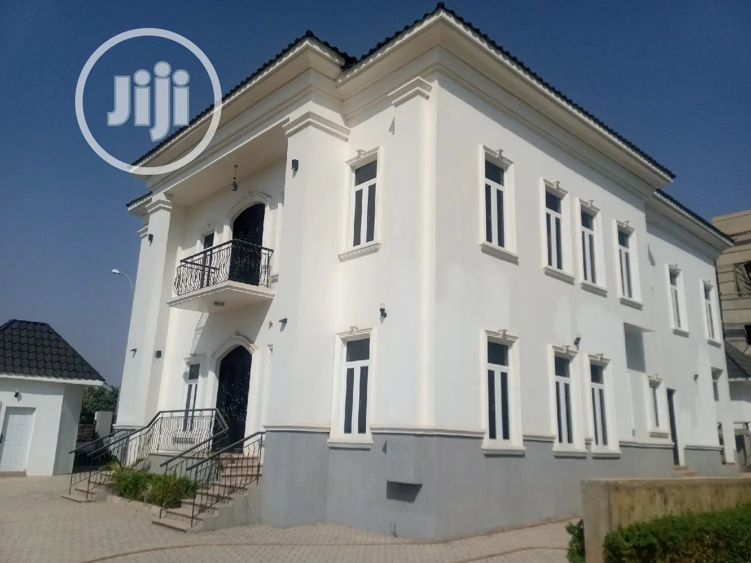 5bdrm Duplex in Guzape District for sale in Guzape District