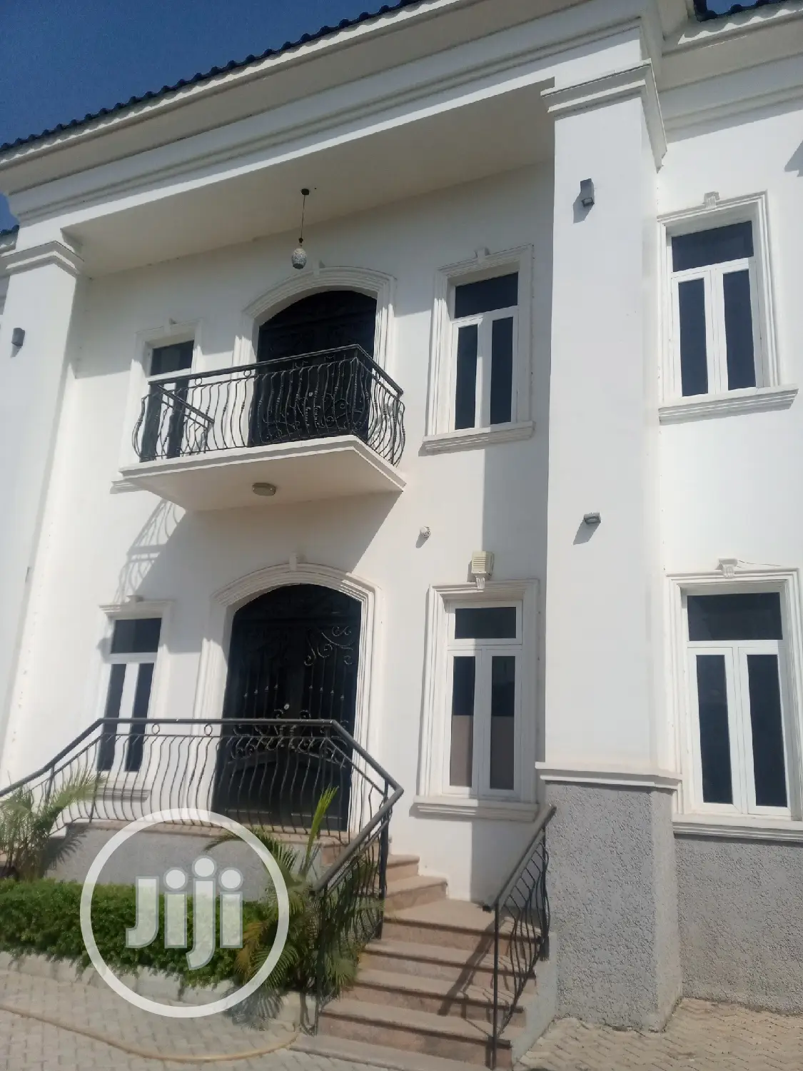 5bdrm Duplex in Guzape District for sale in Guzape District
