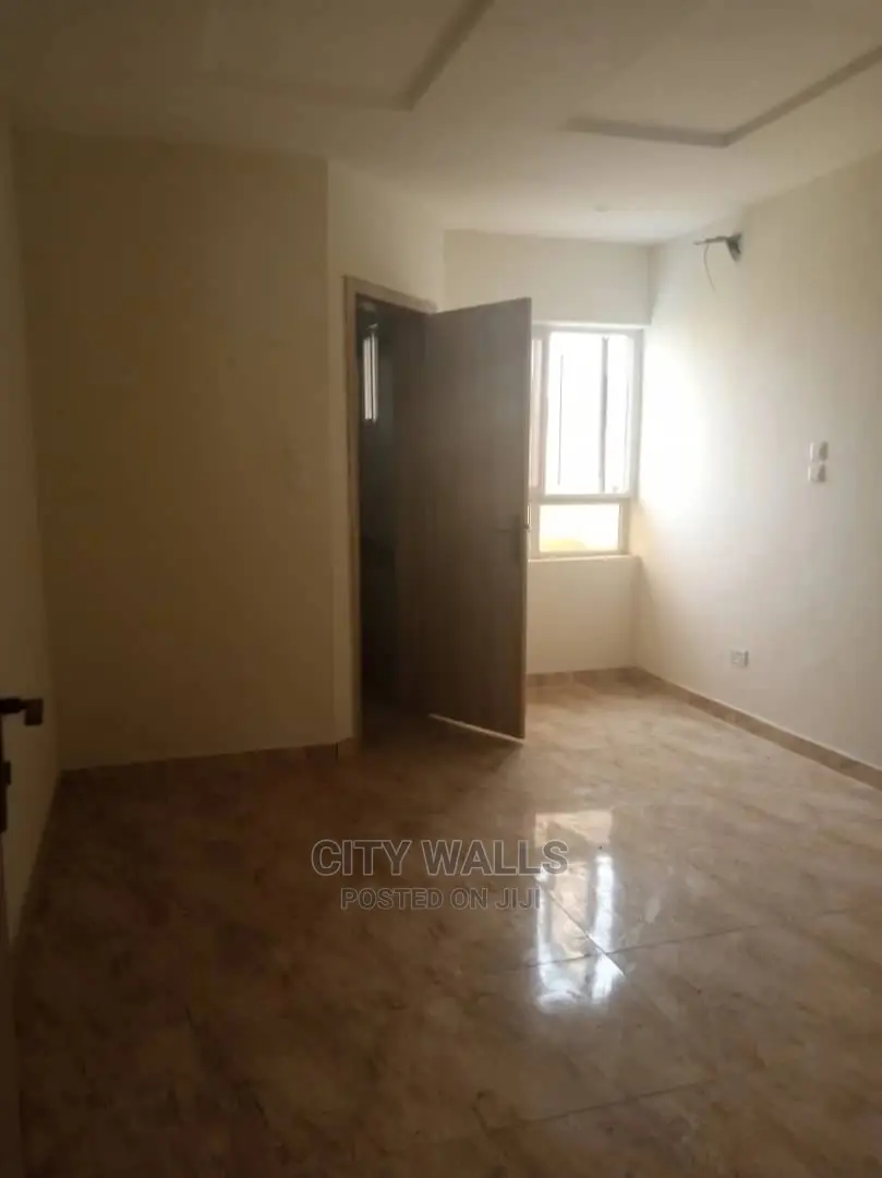 4bdrm Duplex in Victoria Crest, Chevron for rent in Chevron