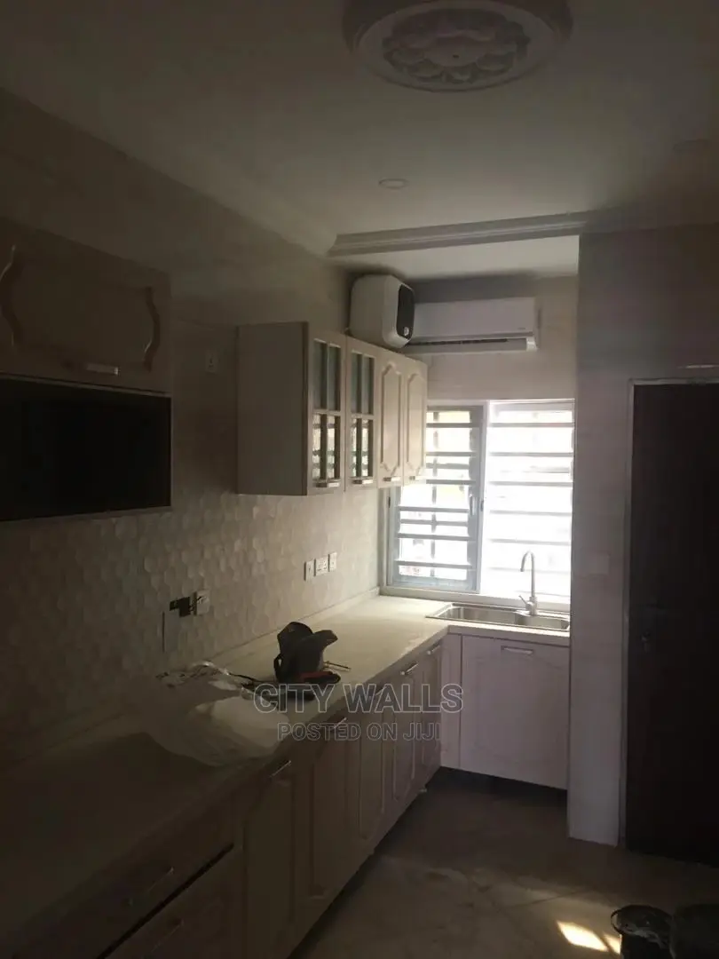 4bdrm Duplex in Paradise 3, Chevron for rent in Chevron