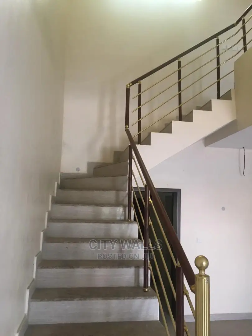 4bdrm Duplex in Paradise 3, Chevron for rent in Chevron