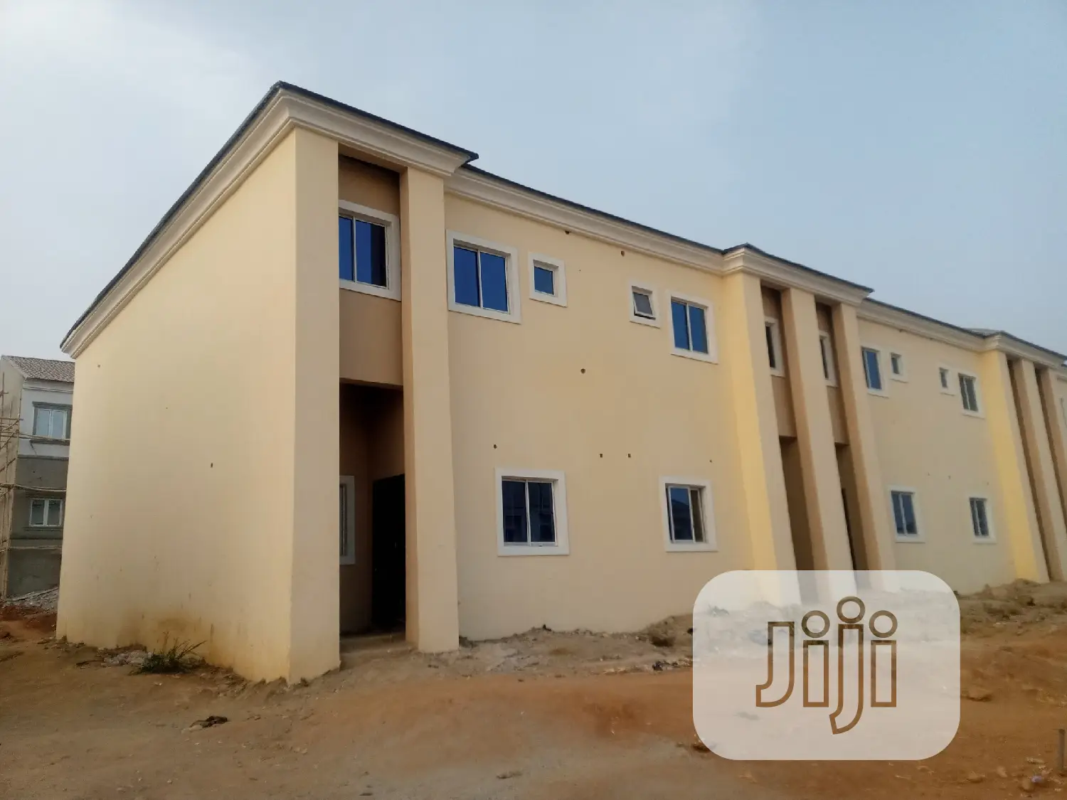 2bdrm Duplex in Naf Valley Estate, Asokoro for sale in Asokoro