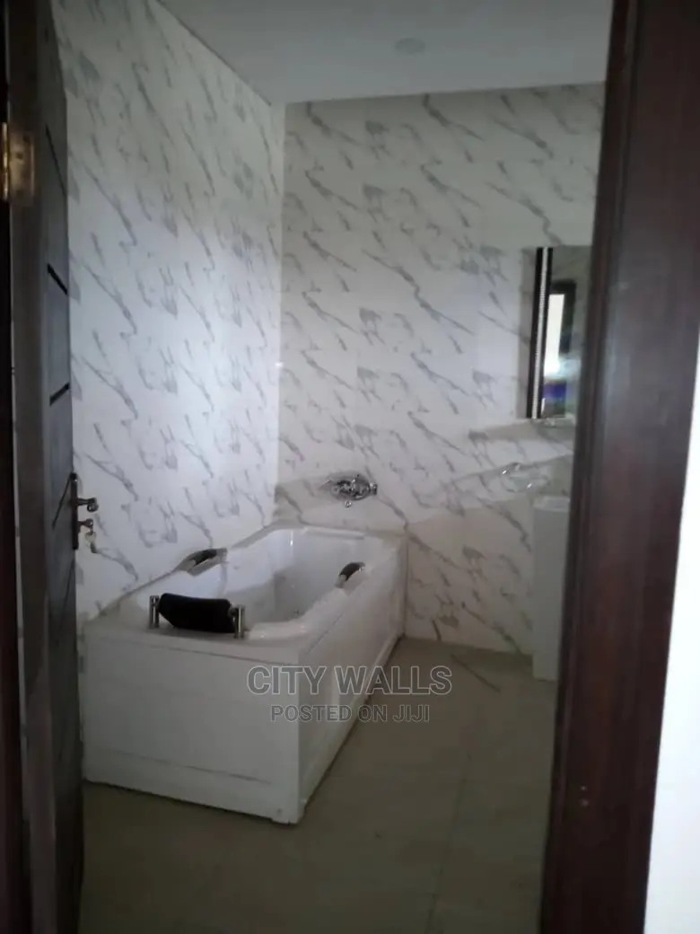 A Tastefully Built 4bedroom Terrace in Chevron
