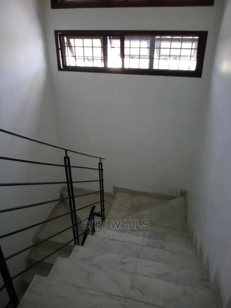 A Tastefully Built 4bedroom Terrace in Chevron