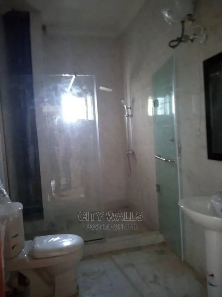 2bdrm Apartment in Chevron for rent in Chevron