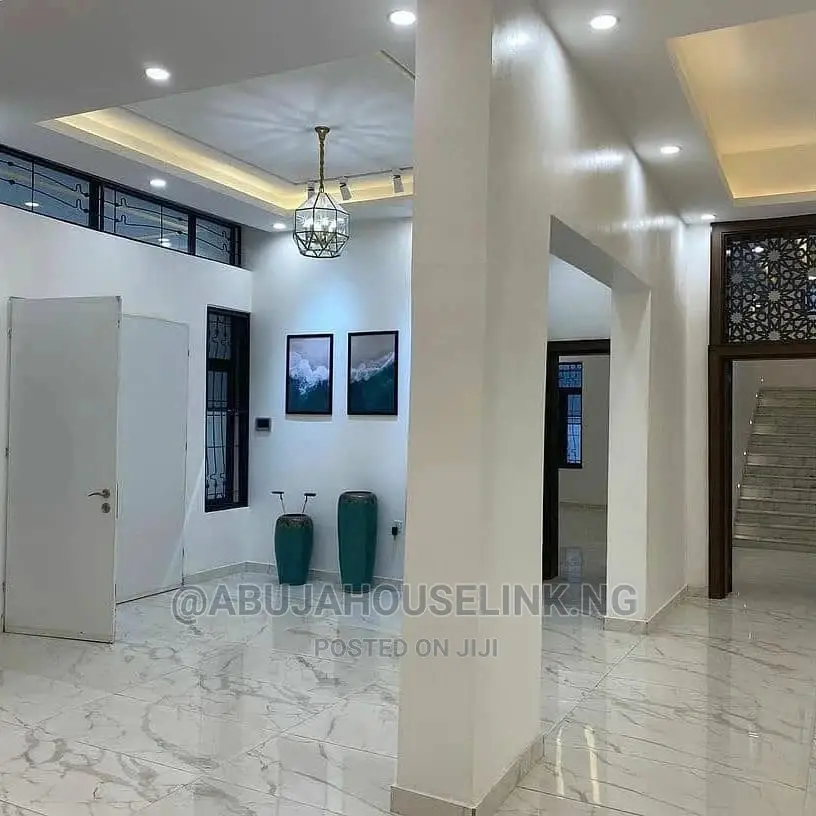 Furnished 7bdrm Mansion in Gwarimpa Estate, Gwarinpa for sale in Gwarinpa