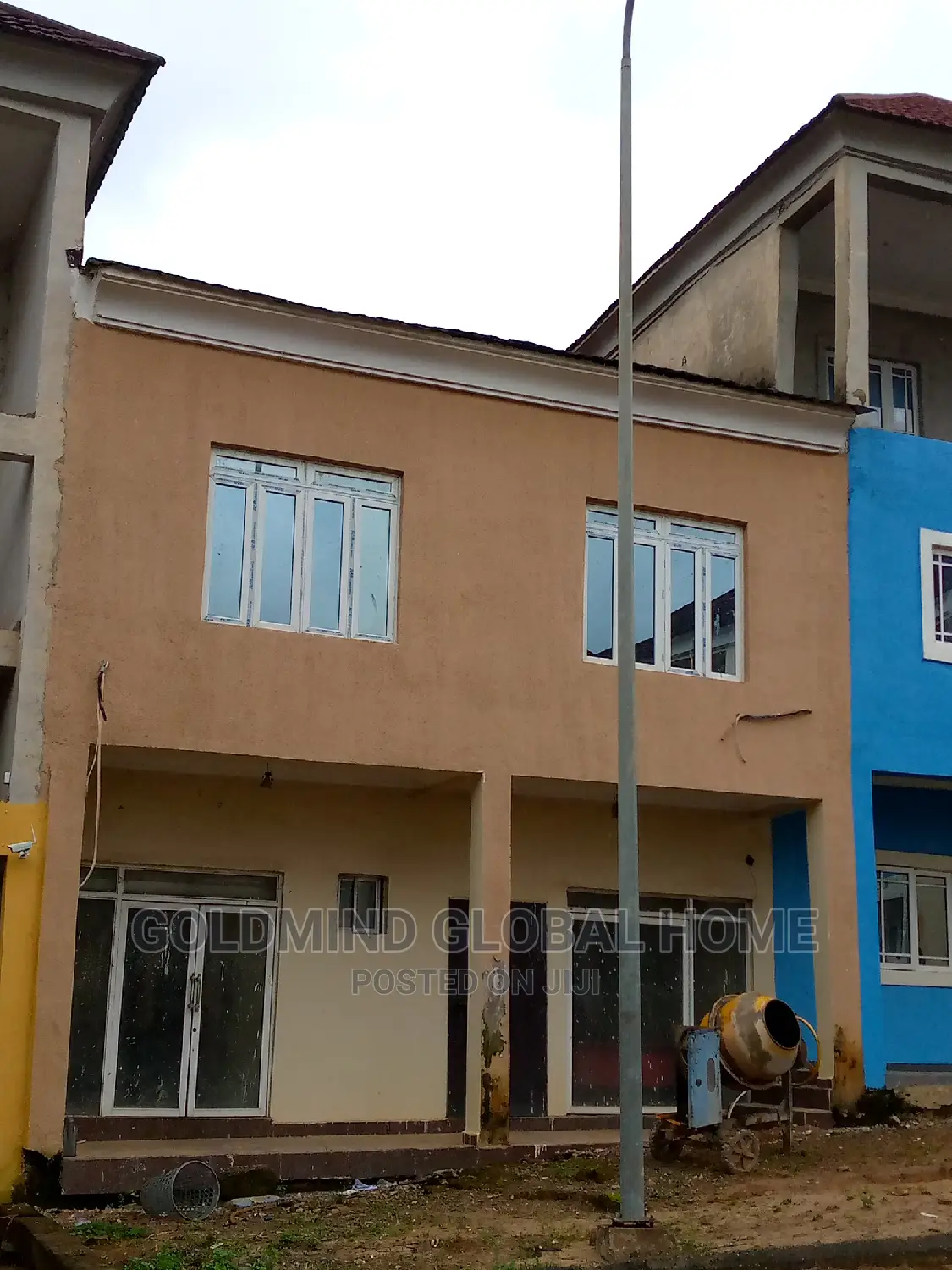 Retail Shop for Sale in Abuja Dubai Int'l Market in Kaura