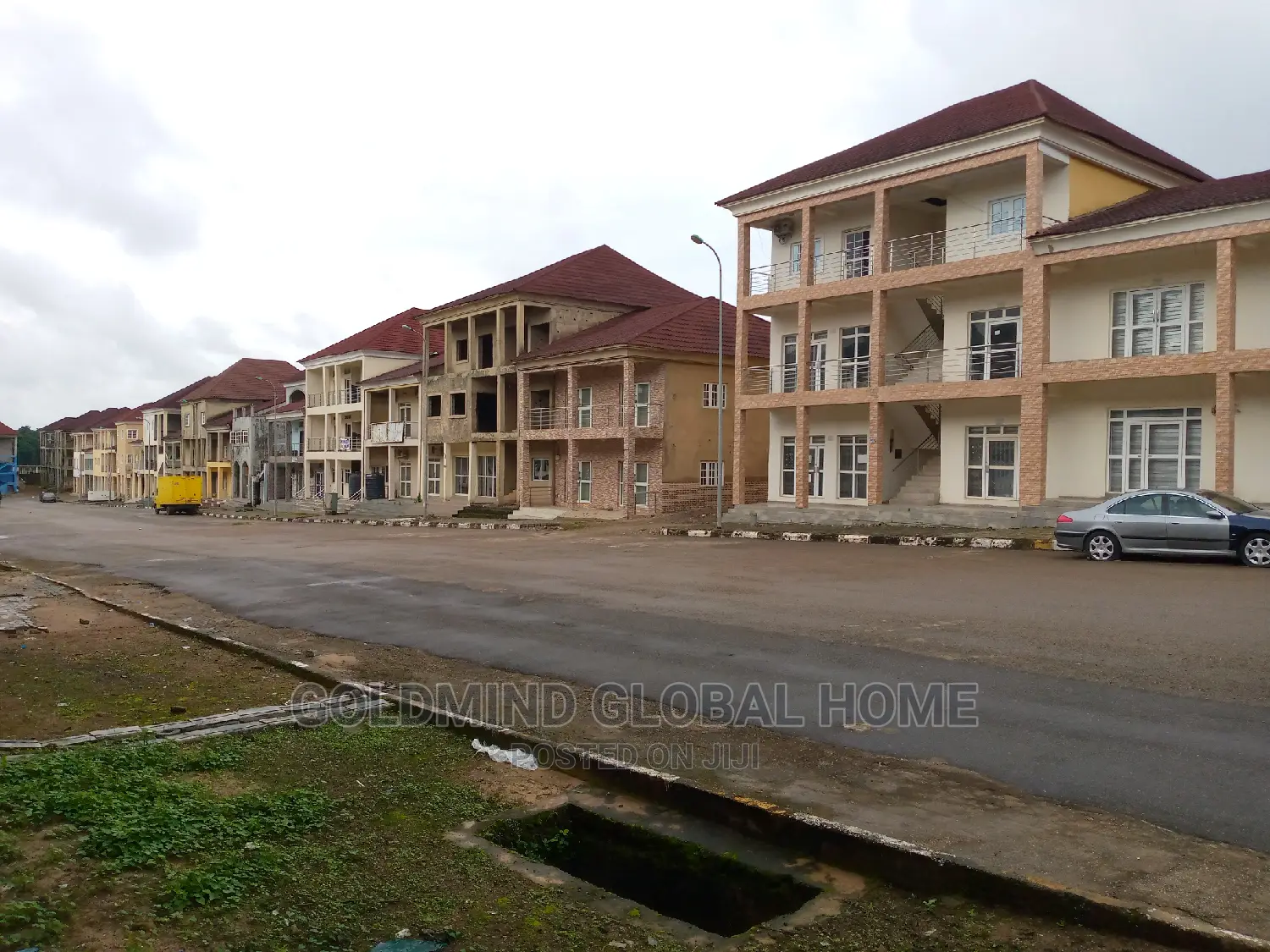 Retail Shop for Sale in Abuja Dubai Int'l Market in Kaura