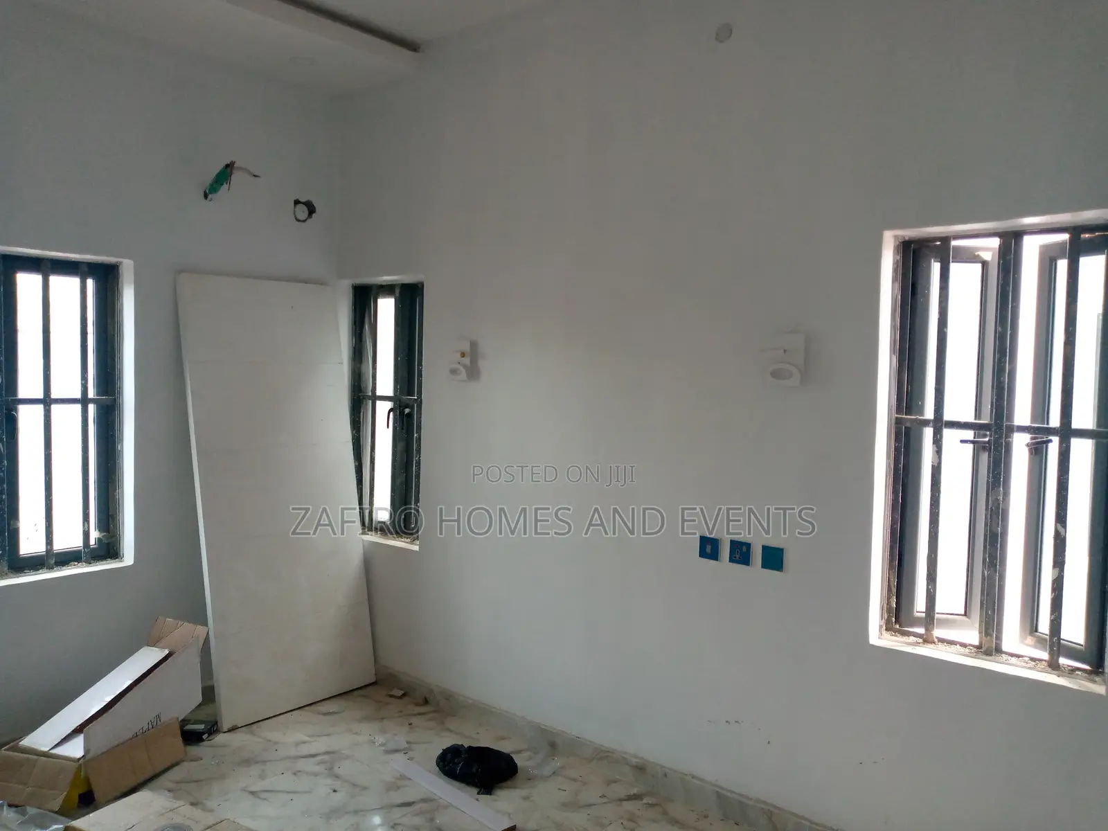 5bdrm Duplex in International Cards, Oluyole Estate for sale in Oluyole Estate