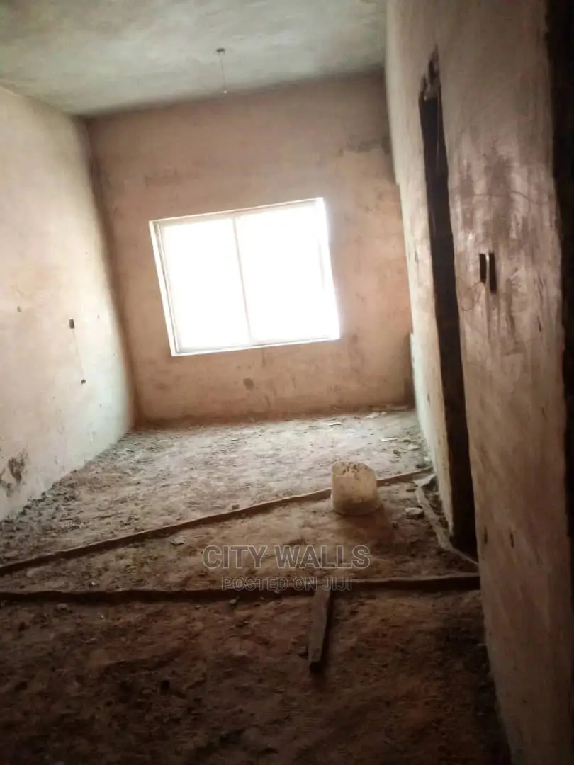 3bdrm Block of Flats in Lekki Gardens, Chevron for sale in Chevron