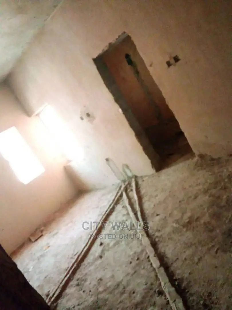 3bdrm Block of Flats in Lekki Gardens, Chevron for sale in Chevron