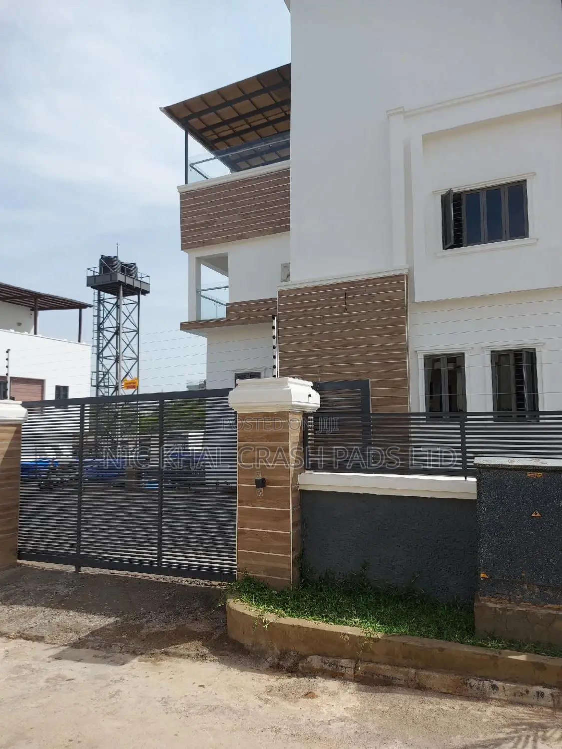 5bdrm Duplex in Guzape for sale in Guzape District