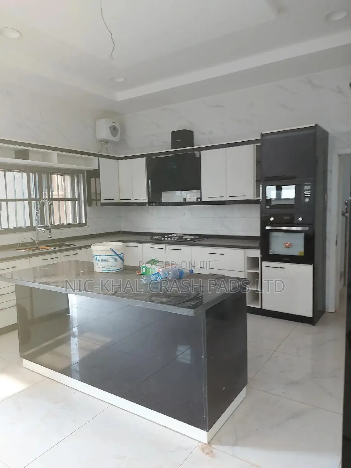 Functional 5bedrm Duplex,Secured Estate in Guzape for Sale in Guzape District