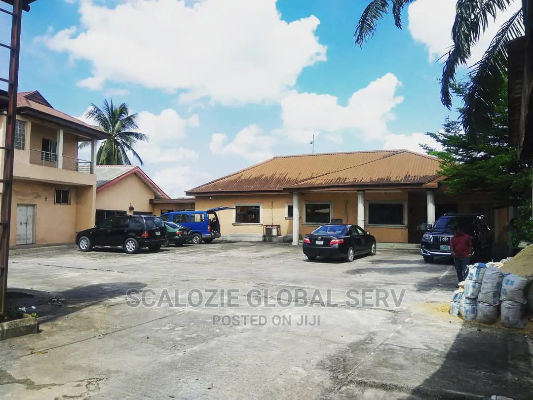 Large Property Comprising of 4 Bedroom Bungalow on 4 Plots in Port-Harcourt