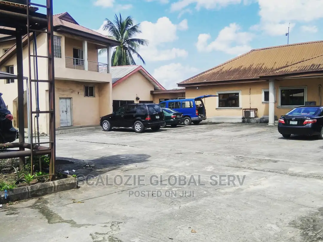 Large Property Comprising of 4 Bedroom Bungalow on 4 Plots in Port-Harcourt