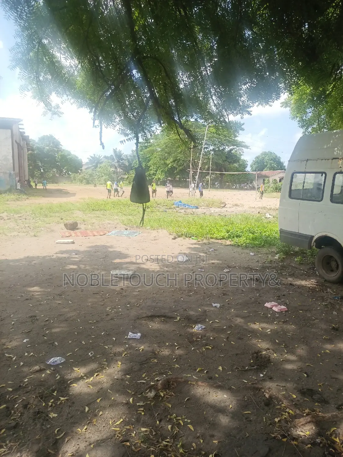 (48plots)8acres Along ECOWAS Road Iyana Isashi Ojo in Alaba