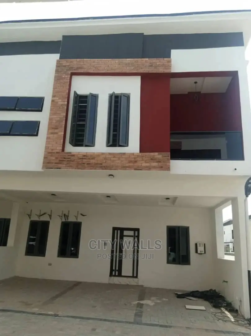 4bdrm Townhouse / Terrace in Spring Garden Estate, Chevron for rent in Chevron