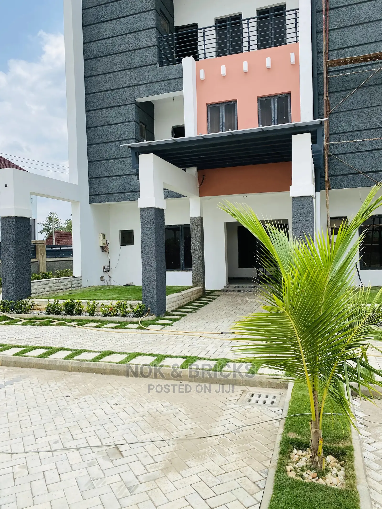 4bdrm Duplex in Royal Court, Jahi for sale in Jahi