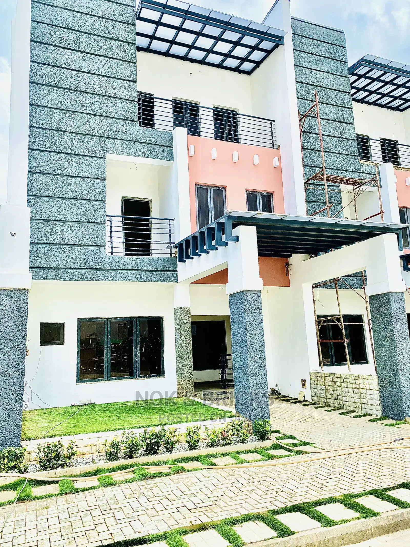 4bdrm Duplex in Royal Court, Jahi for sale in Jahi