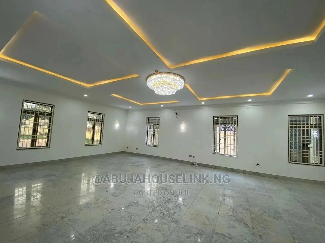 Furnished 8bdrm Mansion in Maitama Abuja for sale in Maitama