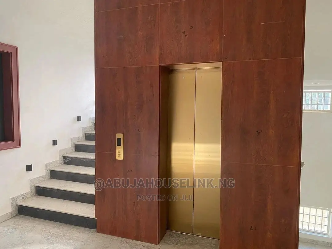 Furnished 8bdrm Mansion in Maitama Abuja for sale in Maitama