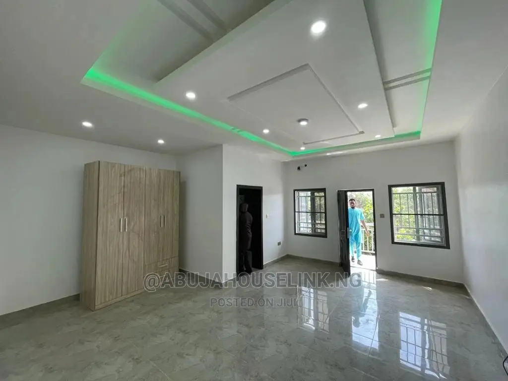 Furnished 4bdrm Duplex in Guzape Abuja for sale in Guzape District