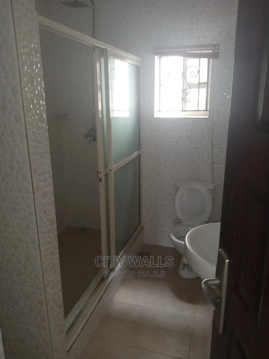 Mini Flat in Agungi for rent in Agungi