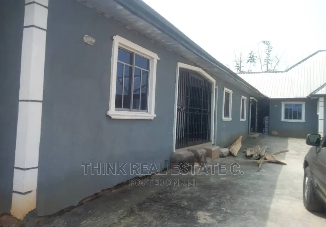 8units 1bedroom Flat 1unit 3bedroom Flat at BIU,Sapele Road in Benin City