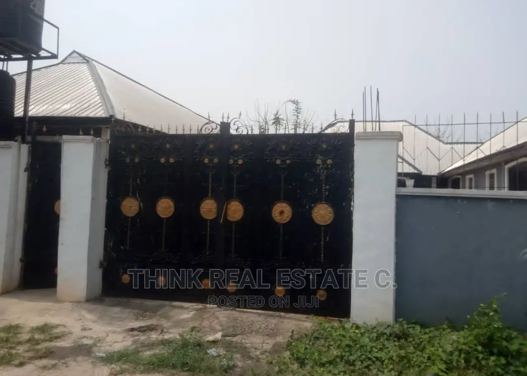 8units 1bedroom Flat 1unit 3bedroom Flat at BIU,Sapele Road in Benin City