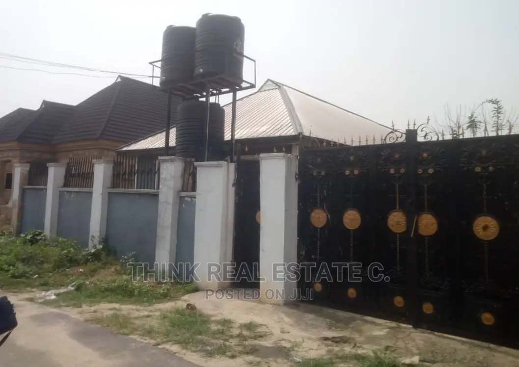 8units 1bedroom Flat 1unit 3bedroom Flat at BIU,Sapele Road in Benin City