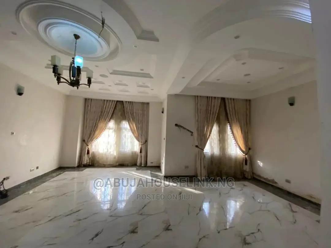Furnished 9bdrm Duplex in Asokoro Abuja for sale in Asokoro