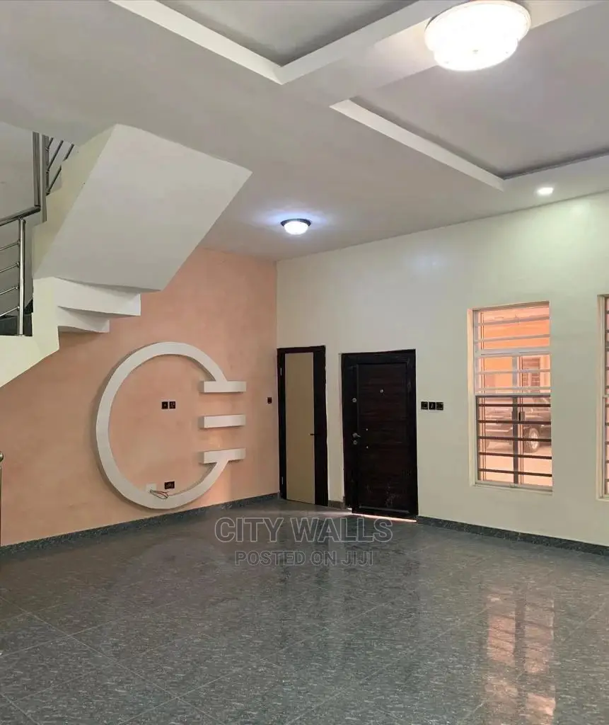 4bdrm Townhouse/Terrace in Leon Homes, Chevron for Sale in Chevron