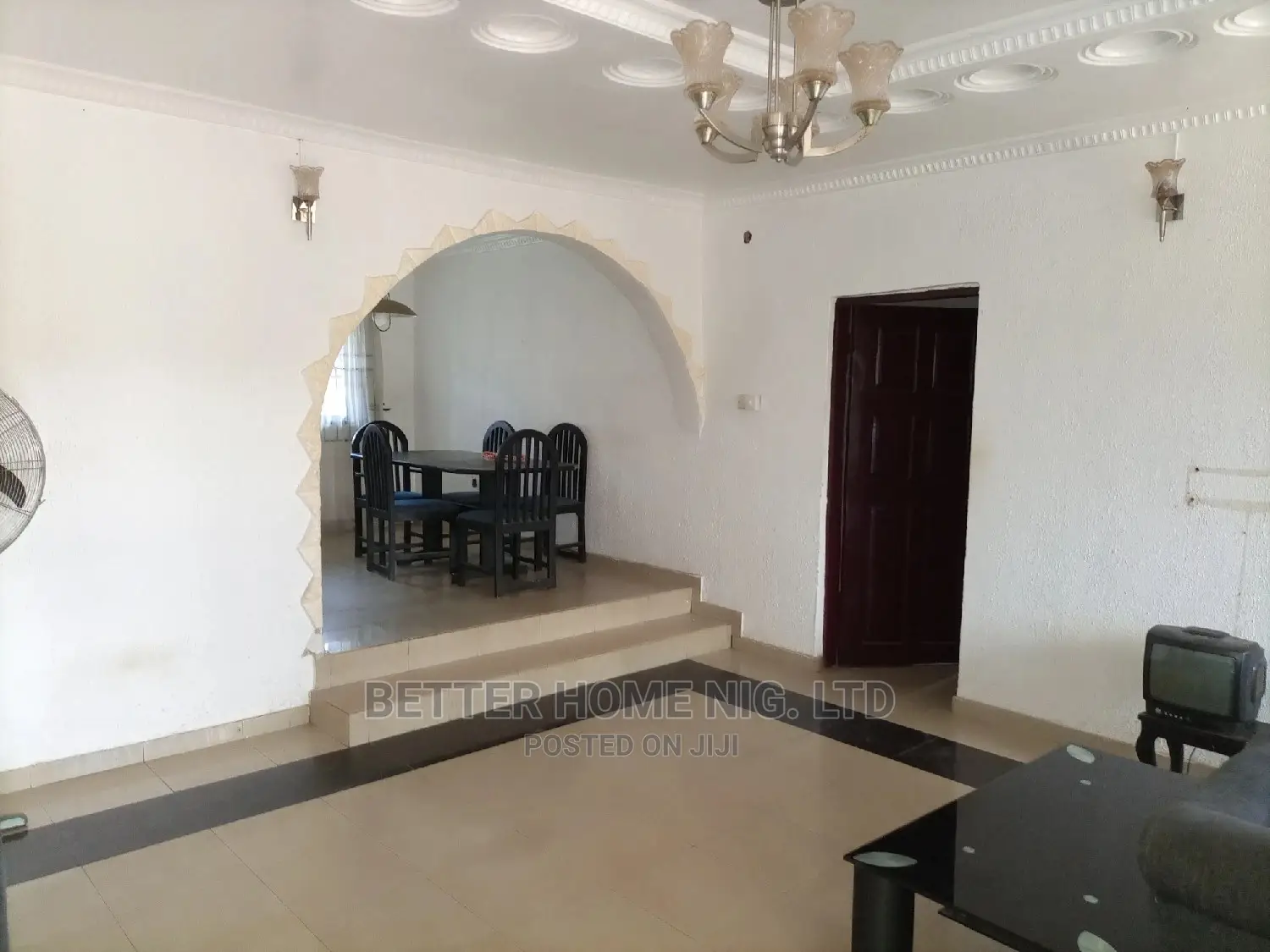 3bdrm Bungalow in Arowona Adegbeye, Ibadan for sale in Ibadan