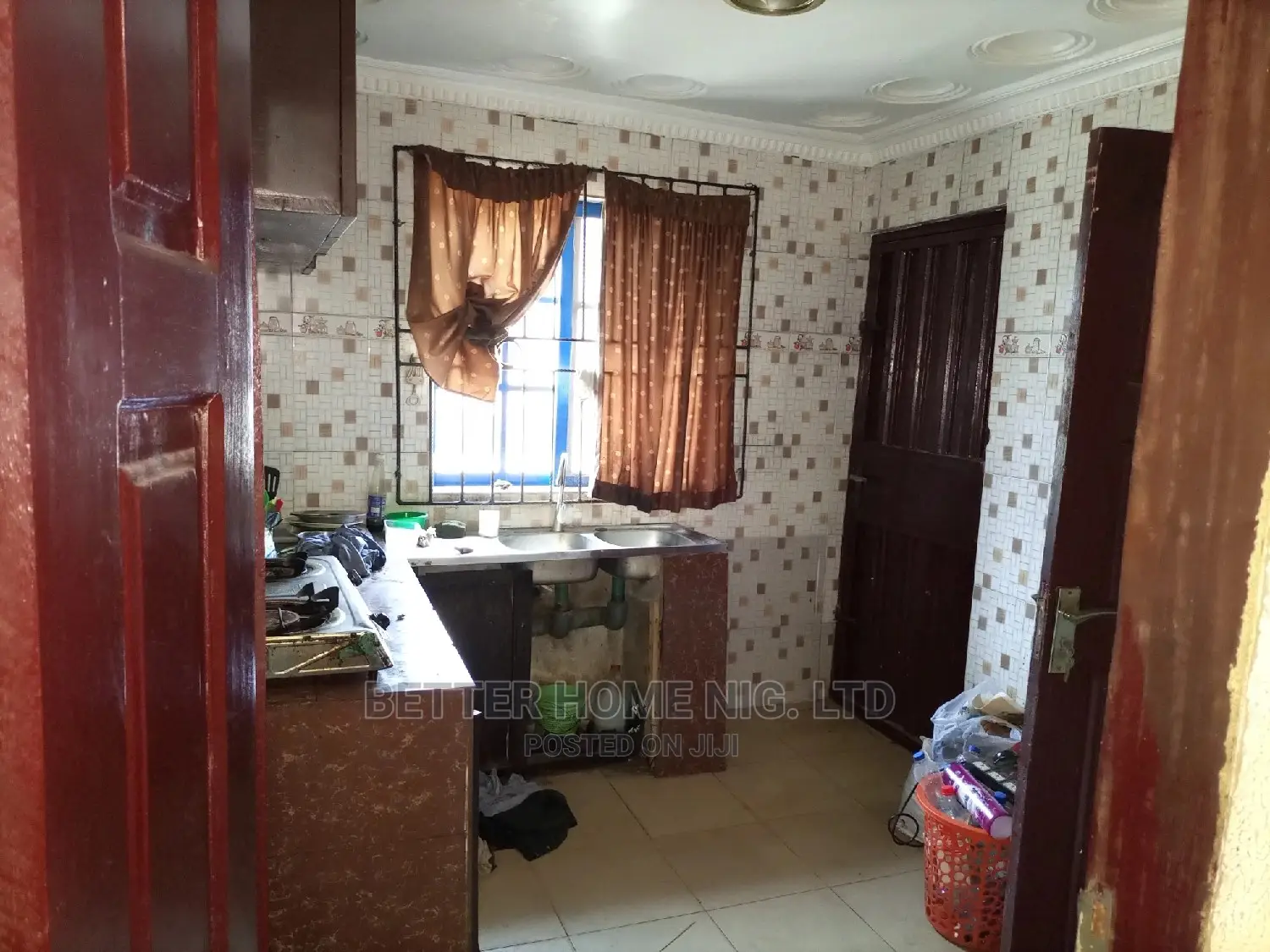 3bdrm Bungalow in Arowona Adegbeye, Ibadan for sale in Ibadan