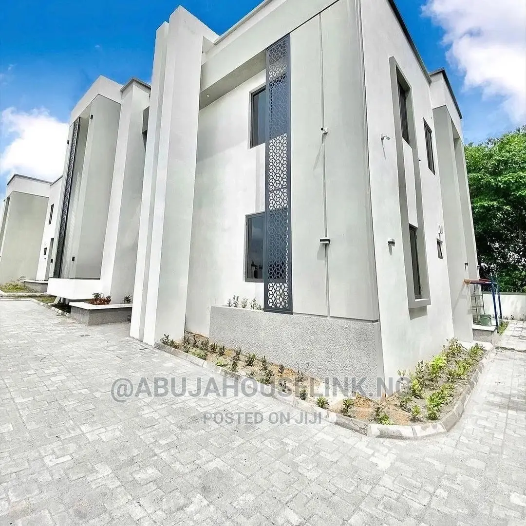 Furnished 4bdrm Duplex in Asokoro for sale in Asokoro