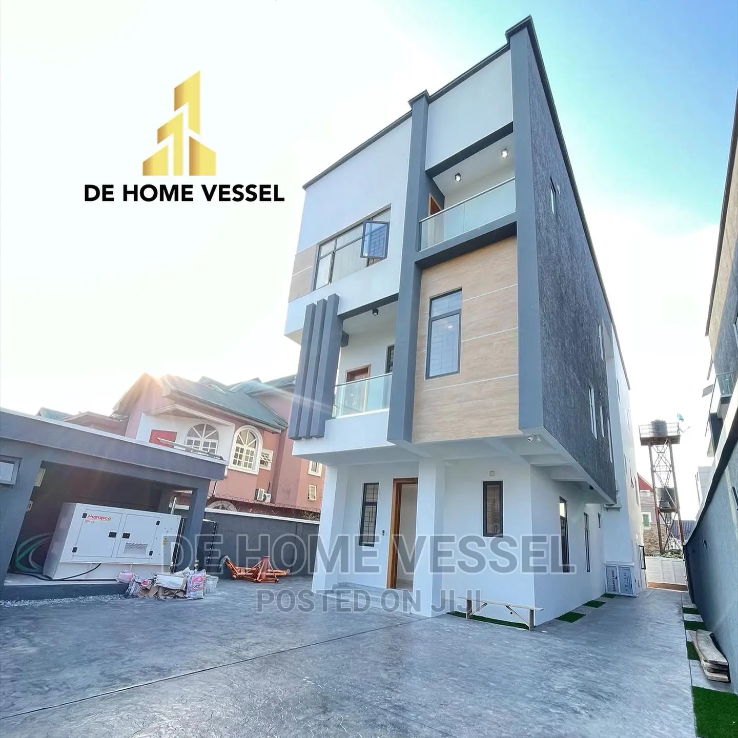 5bdrm Duplex in Lekki Phase 1 for Sale in Lekki Phase 1