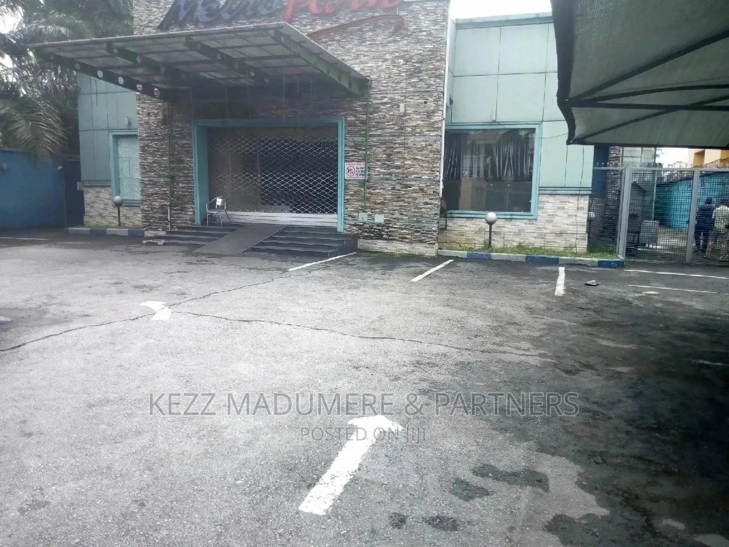 For Sale: A Commercial Property at New Gra Phase 3,Ph in Port-Harcourt