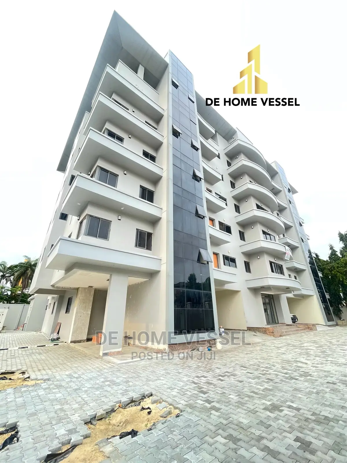 3bdrm Block of Flats in Old Ikoyi for Sale in Old Ikoyi