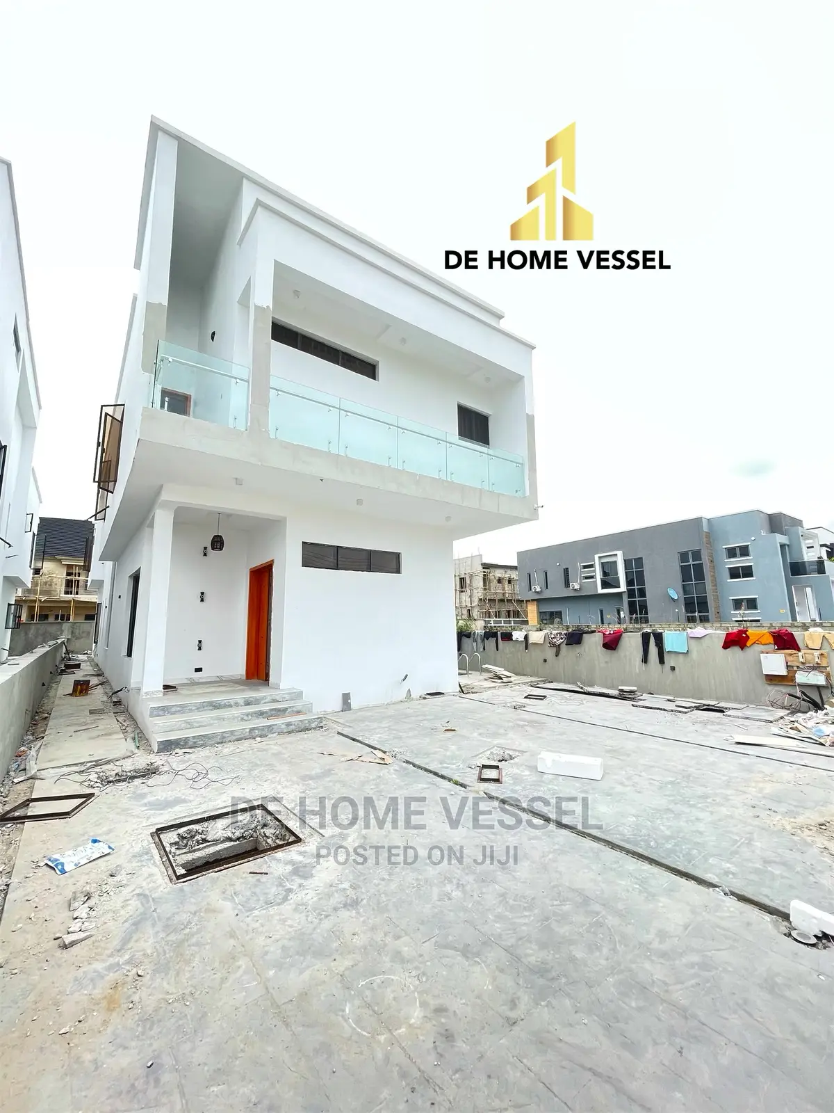 5bdrm Duplex in Chevron for Sale in Chevron