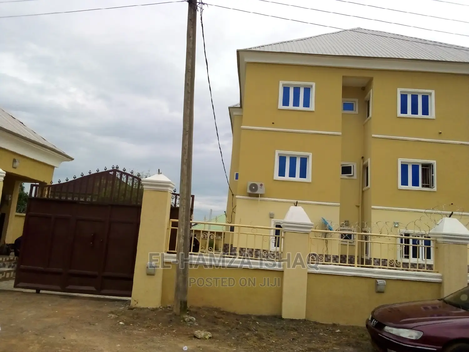 3bdrm Block of Flats in Amac, Lugbe District for sale in Lugbe District