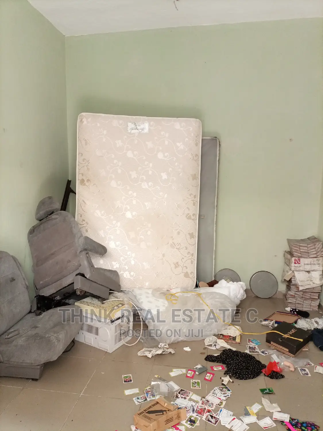 Shop Along Akenzuwa,Airport Road for Rent in Benin City