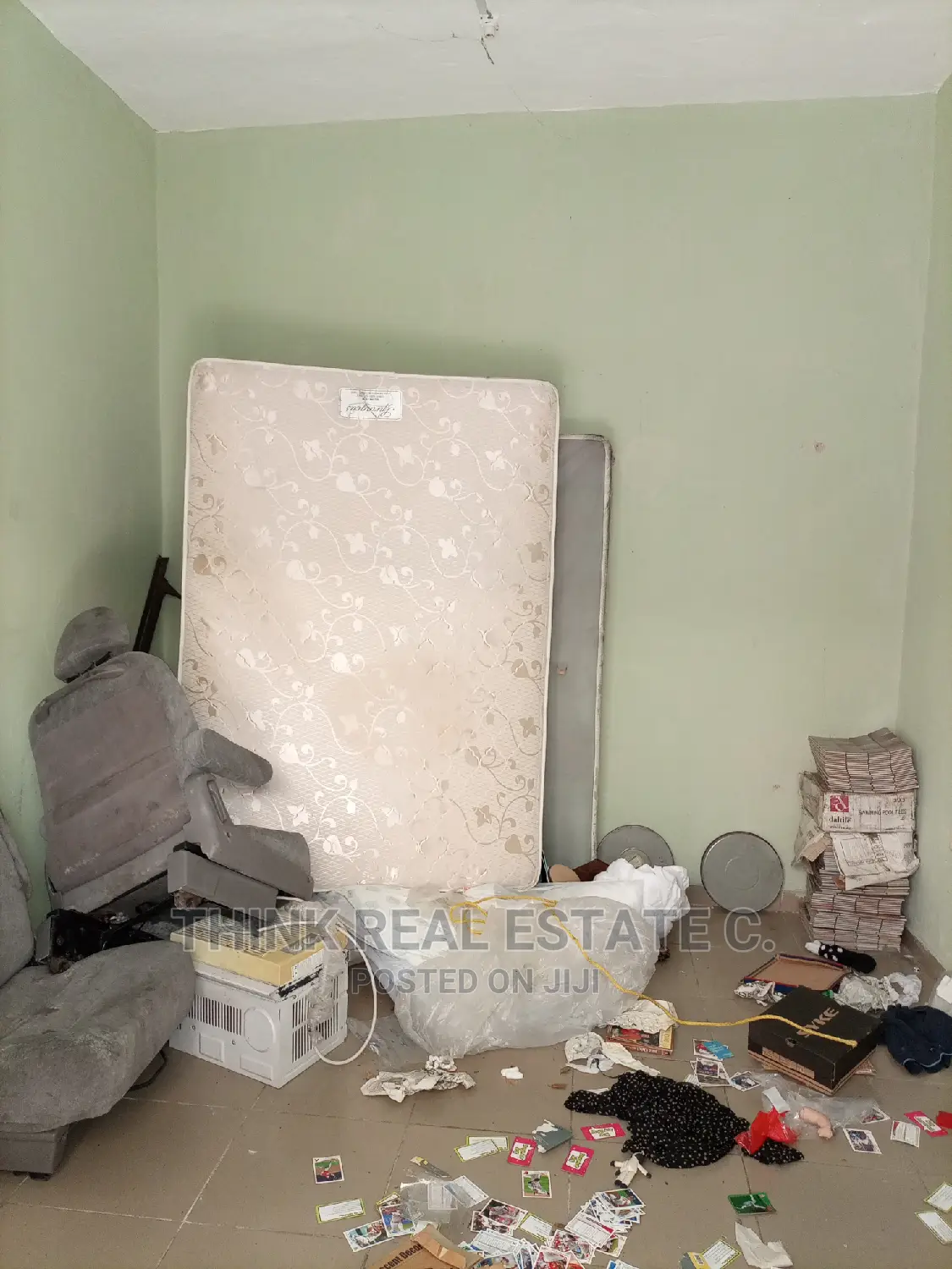 Shop Along Akenzuwa,Airport Road for Rent in Benin City